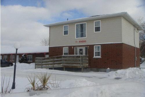 Welcome Traveller Motel Kingston Exterior foto